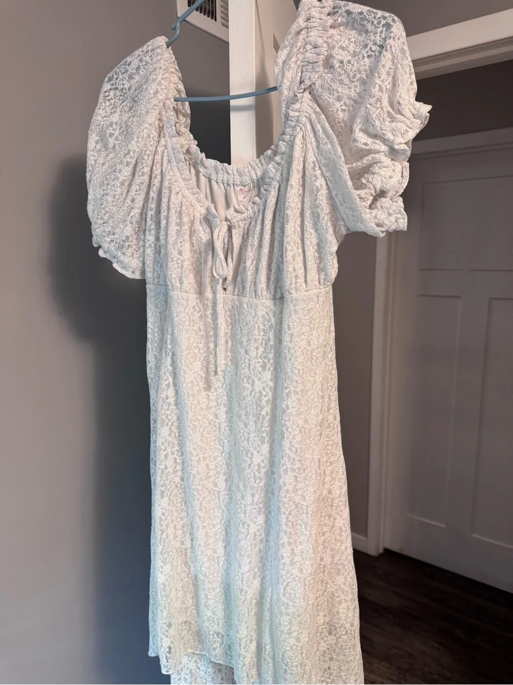 white/gold dress Sweep Train Mermaid Strapless White Long Prom Dresses With Gold Lace PFP1086 Size:AUS 10 Stafford White Dress Shirts Sequins Length LowStock:42062829748275